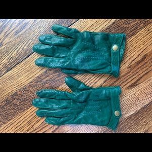 Leather BR gloves in green